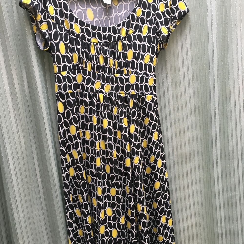 Dress - Picture 4 of 8
